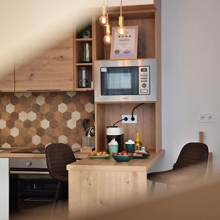 Silentium Premium Apartman Sarvar Exterior foto